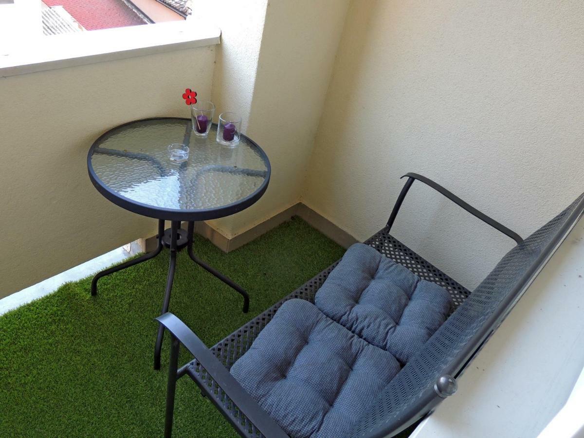 Time Keeper - Self Check In Apartment Osijek Bagian luar foto