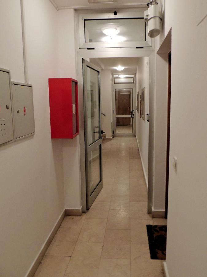 Time Keeper - Self Check In Apartment Osijek Bagian luar foto