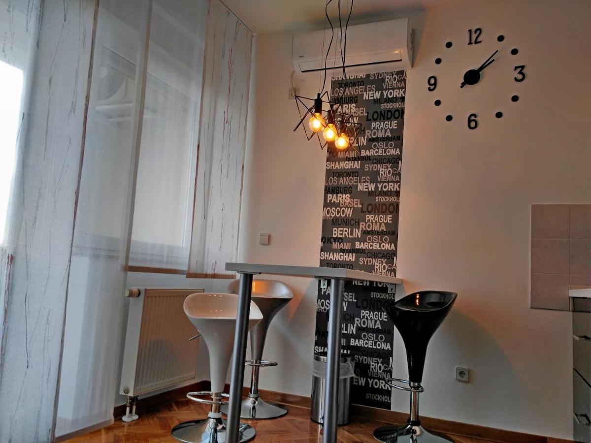 Time Keeper - Self Check In Apartment Osijek Bagian luar foto